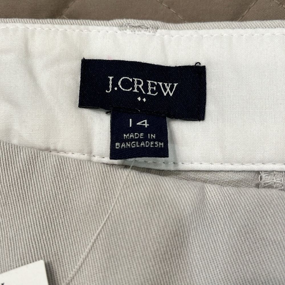 J. Crew Oyster Grey 5" Classic Chino Short/NWT/Size 14 - Picture 7 of 12